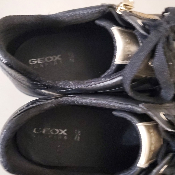 Geox Black Leather Sneakers Gold Zipper Geox Blomiee Sneaker - Picture 6 of 7